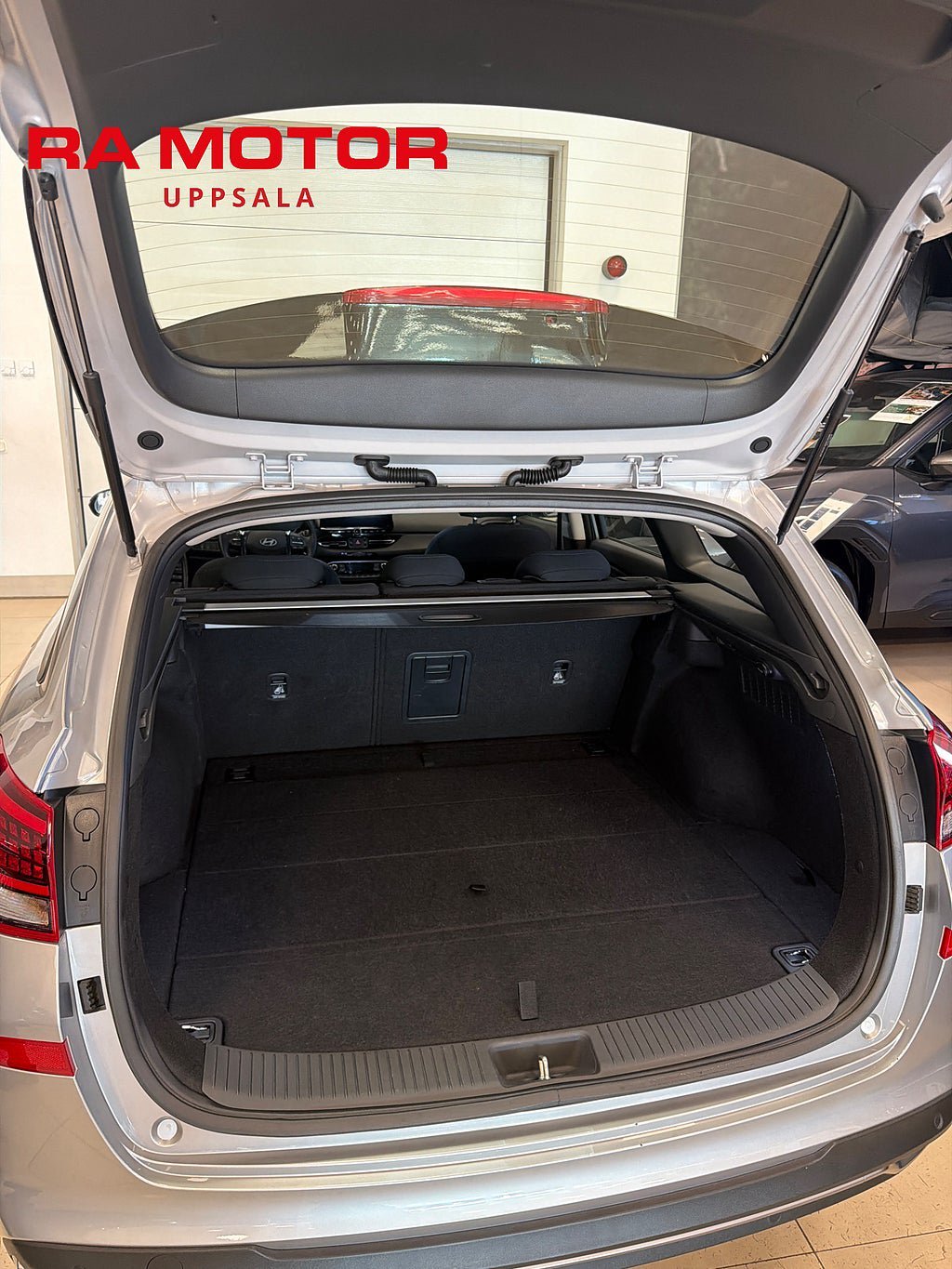 Vehicle Image 18
