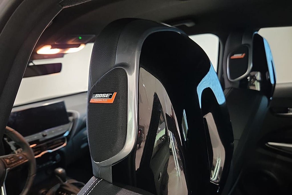 Vehicle Image 15