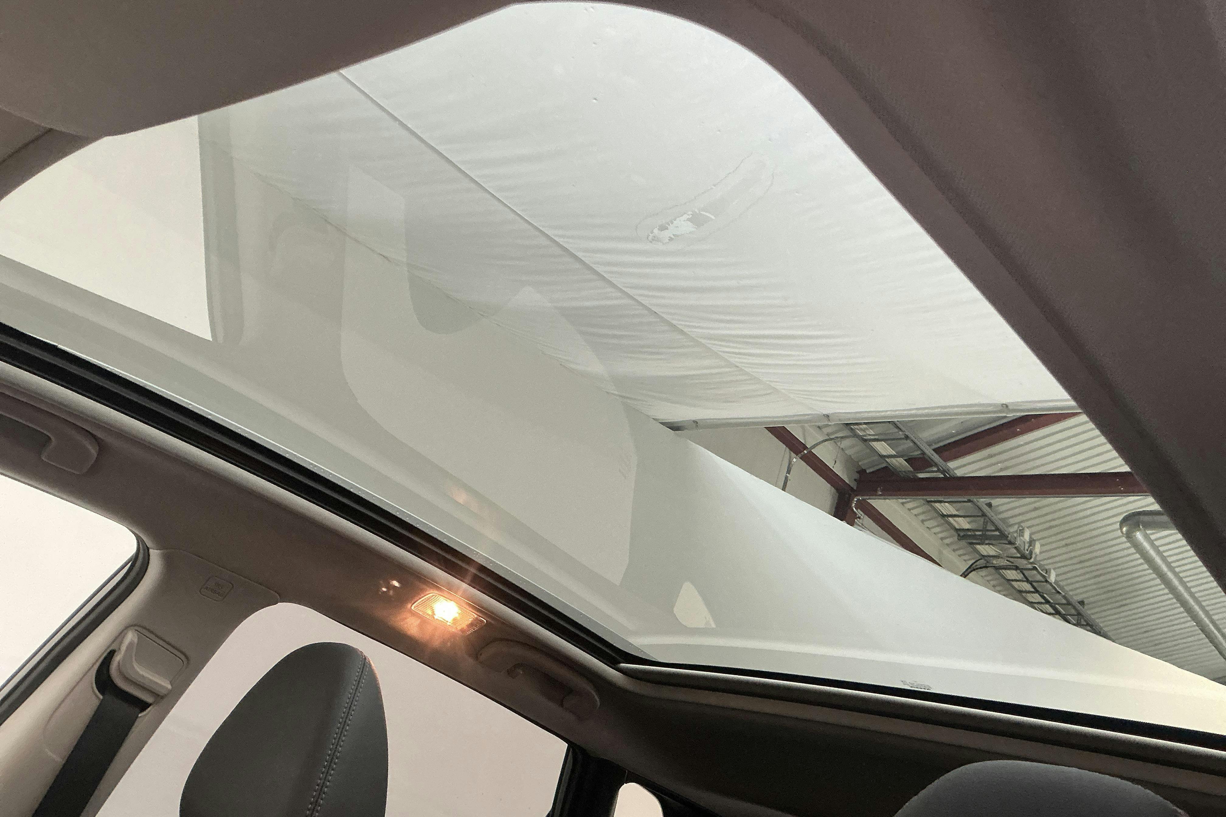 Vehicle Image 13