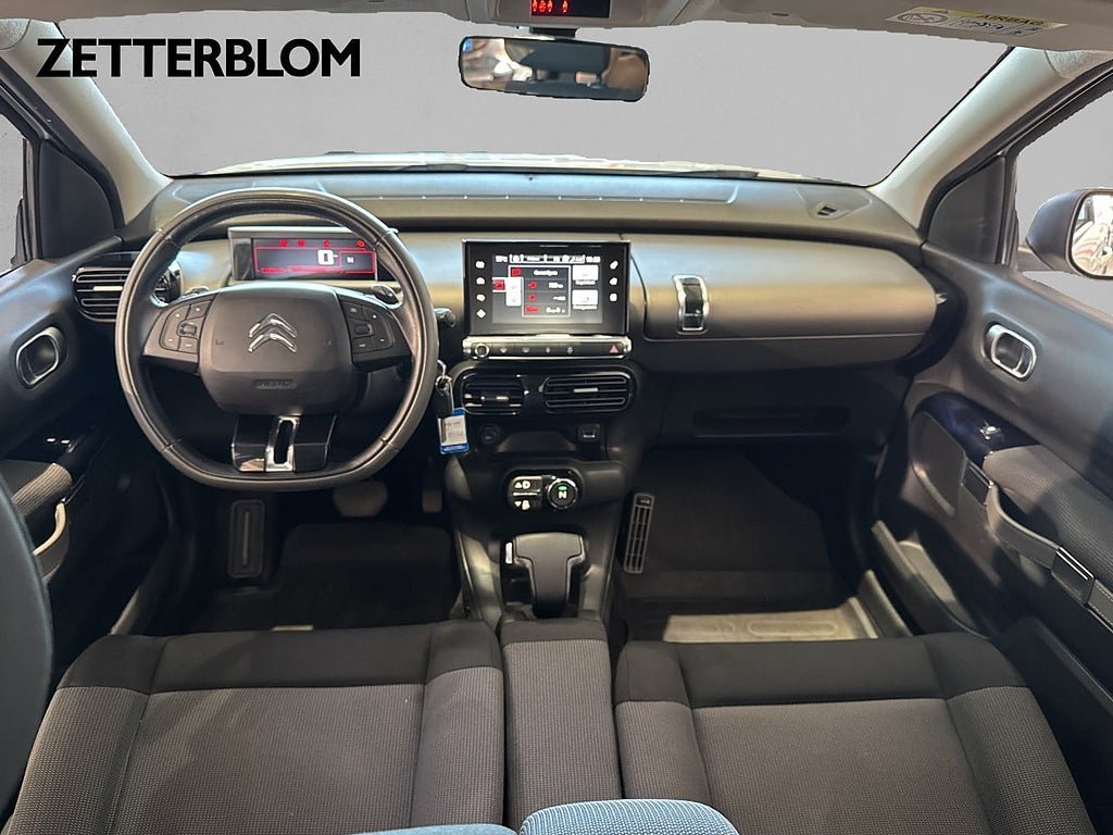 Vehicle Image 10
