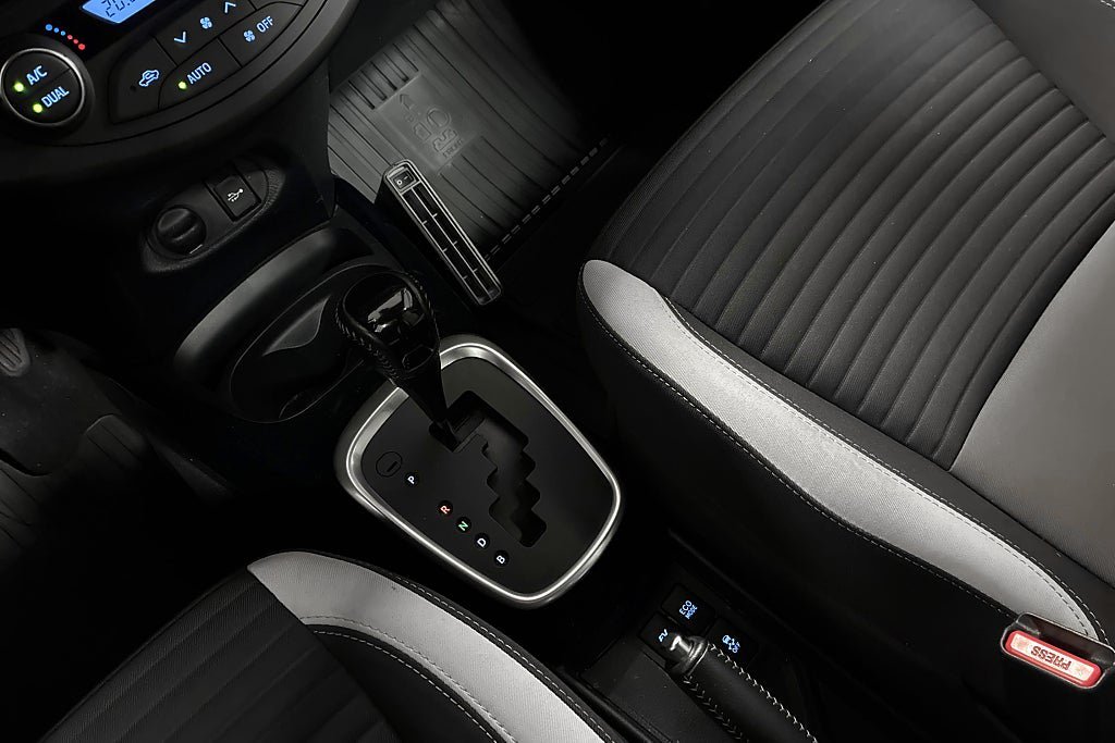 Vehicle Image 20