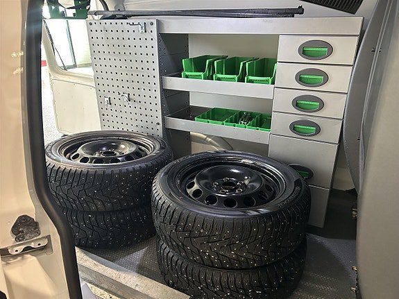 Vehicle Image 17