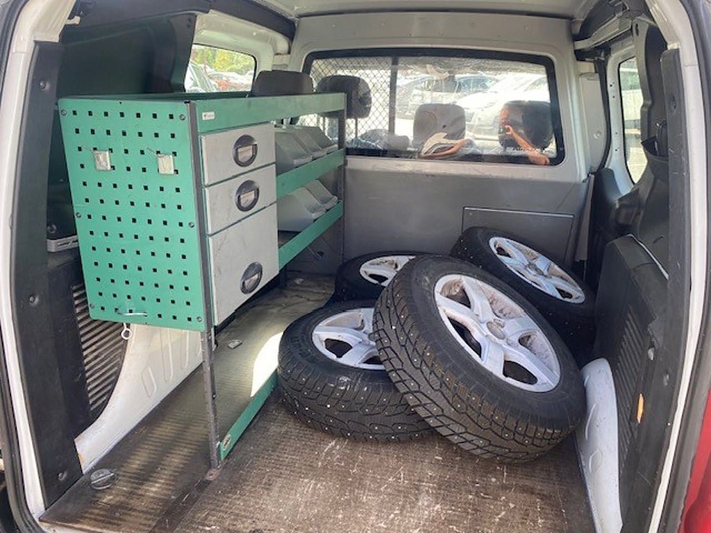 Vehicle Image 6