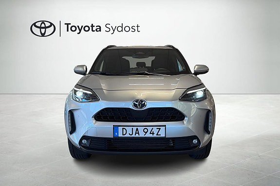 Vehicle Image 6