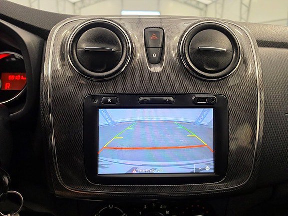 Vehicle Image 24