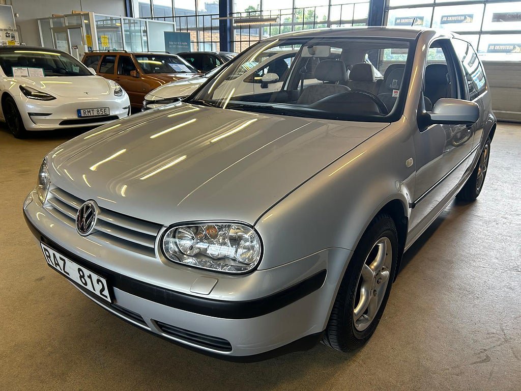 Vehicle Image 32