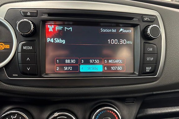 Vehicle Image 17