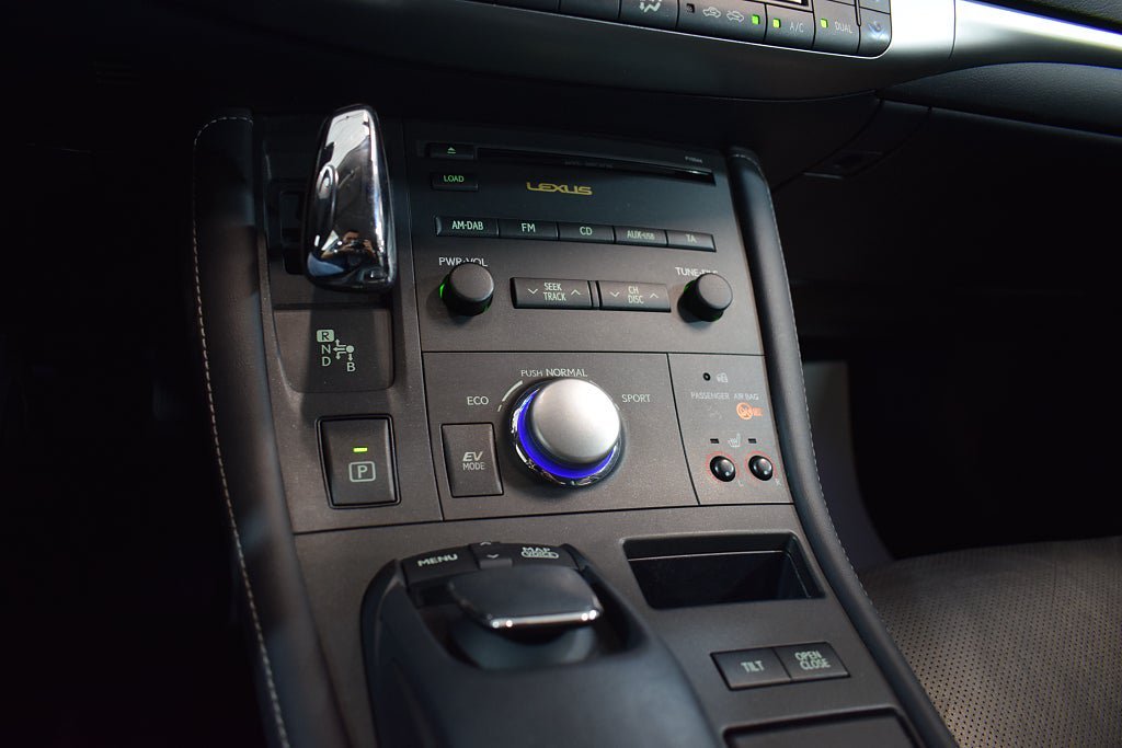 Vehicle Image 18