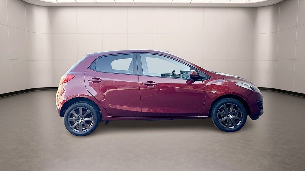 Vehicle Image 4