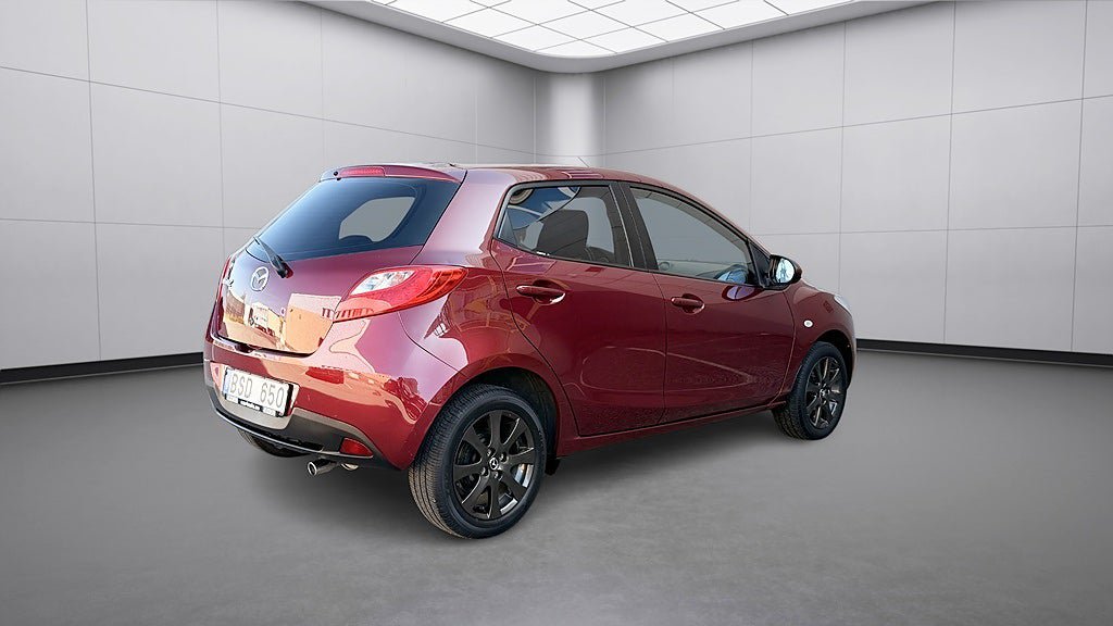 Vehicle Image 5