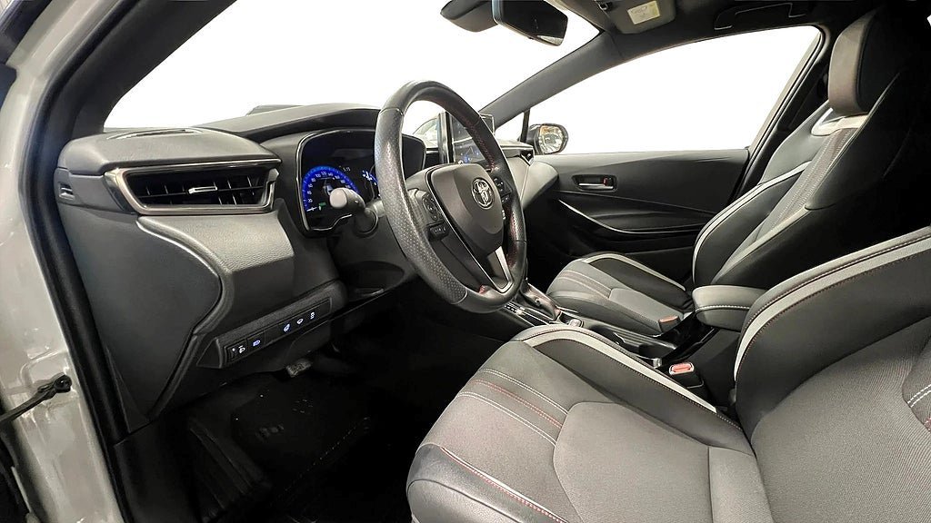 Vehicle Image 10