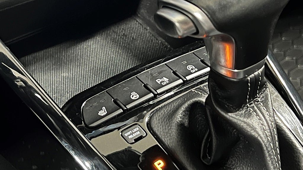 Vehicle Image 21