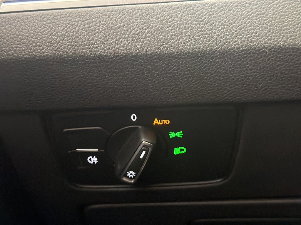 Vehicle Image 27