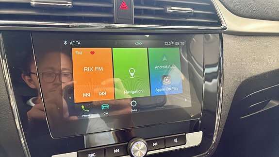 Vehicle Image 12