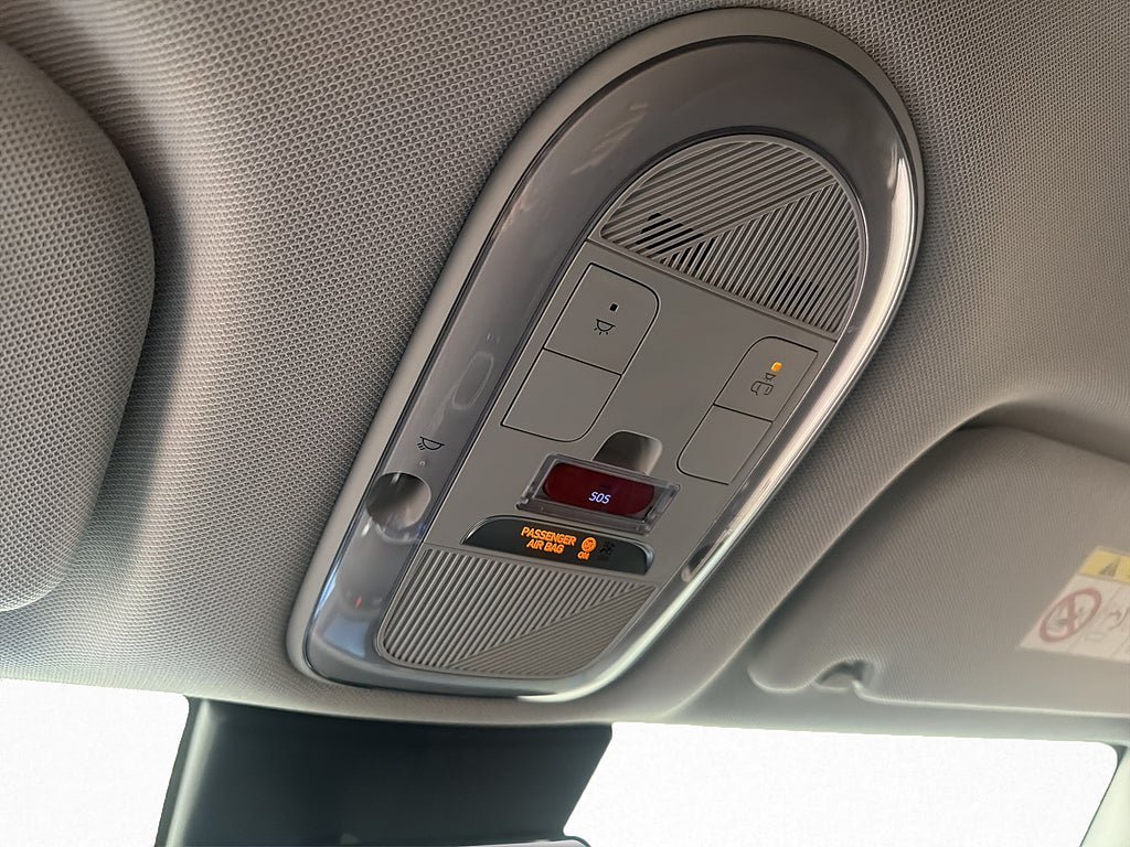 Vehicle Image 33
