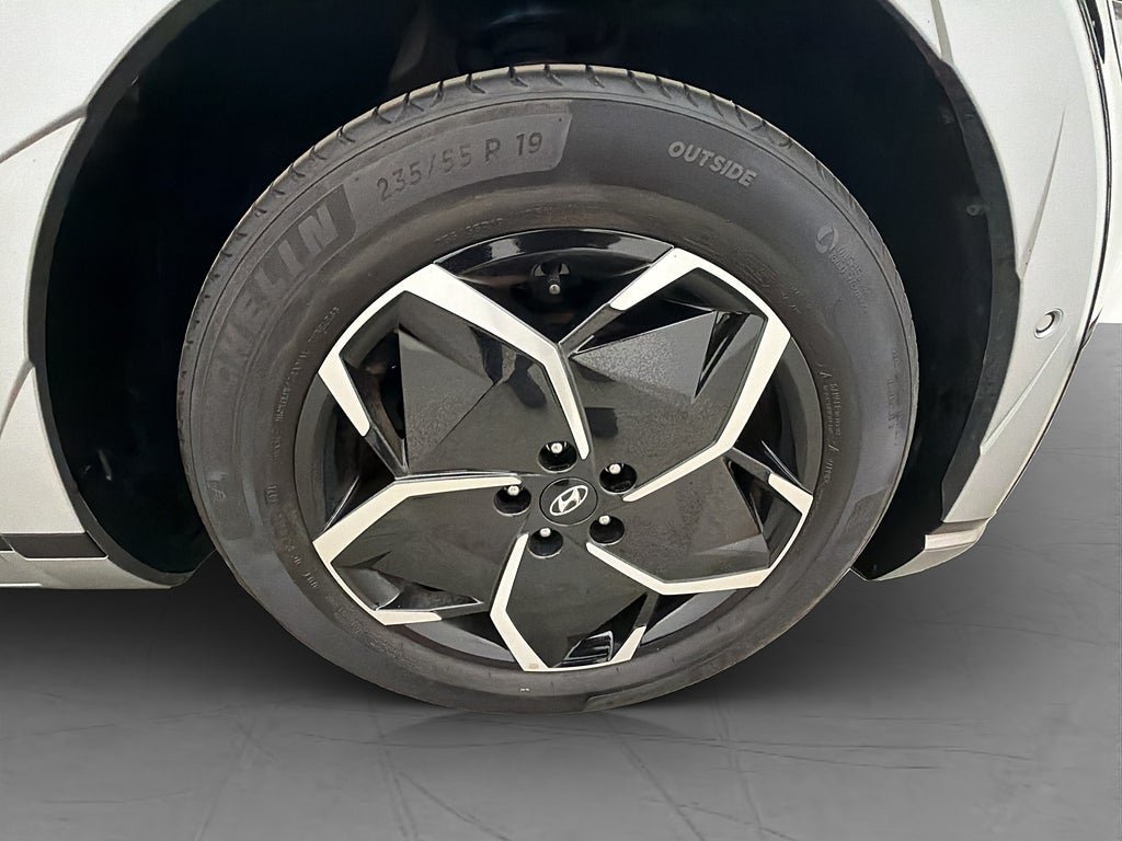 Vehicle Image 37