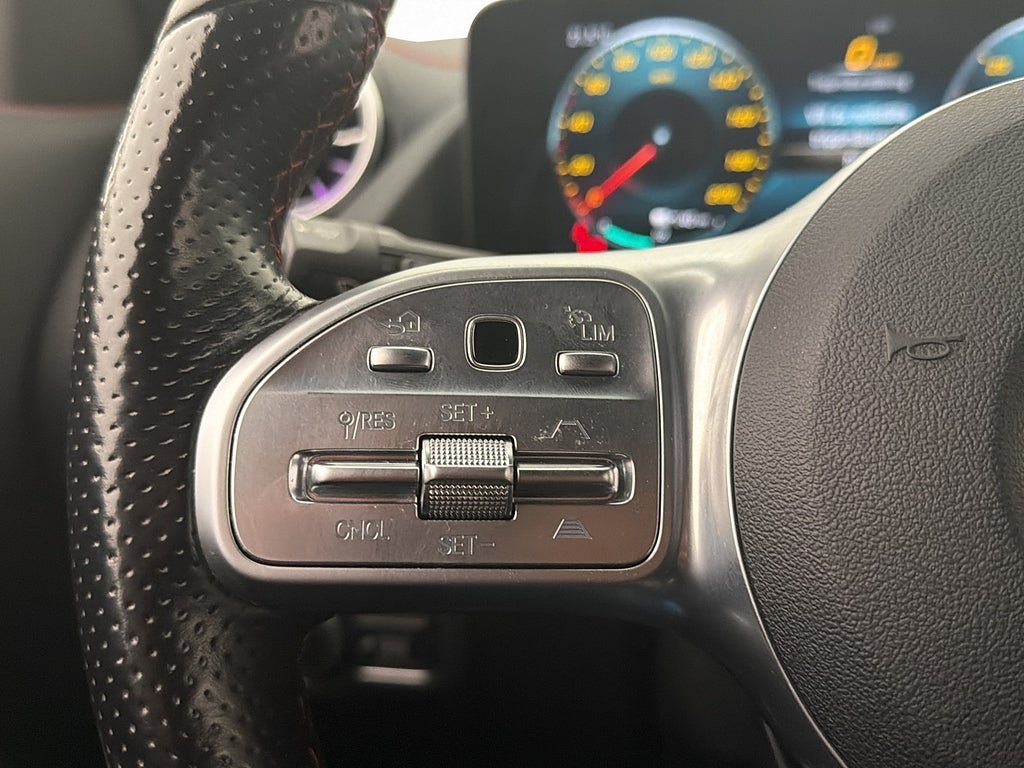 Vehicle Image 27