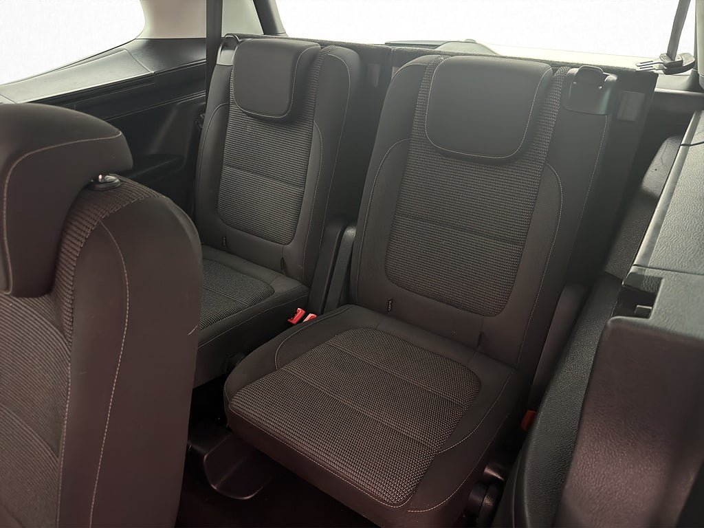 Vehicle Image 26