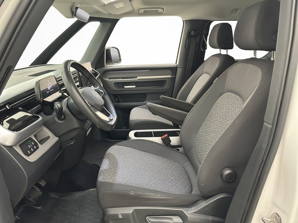 Vehicle Image 17