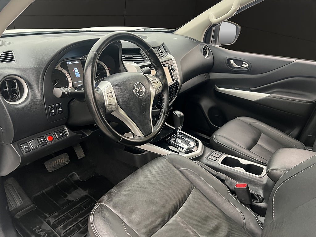 Vehicle Image 23