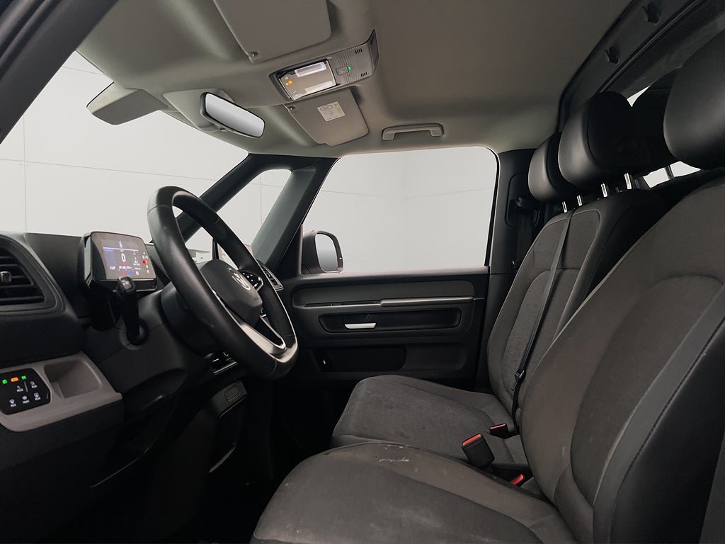 Vehicle Image 21