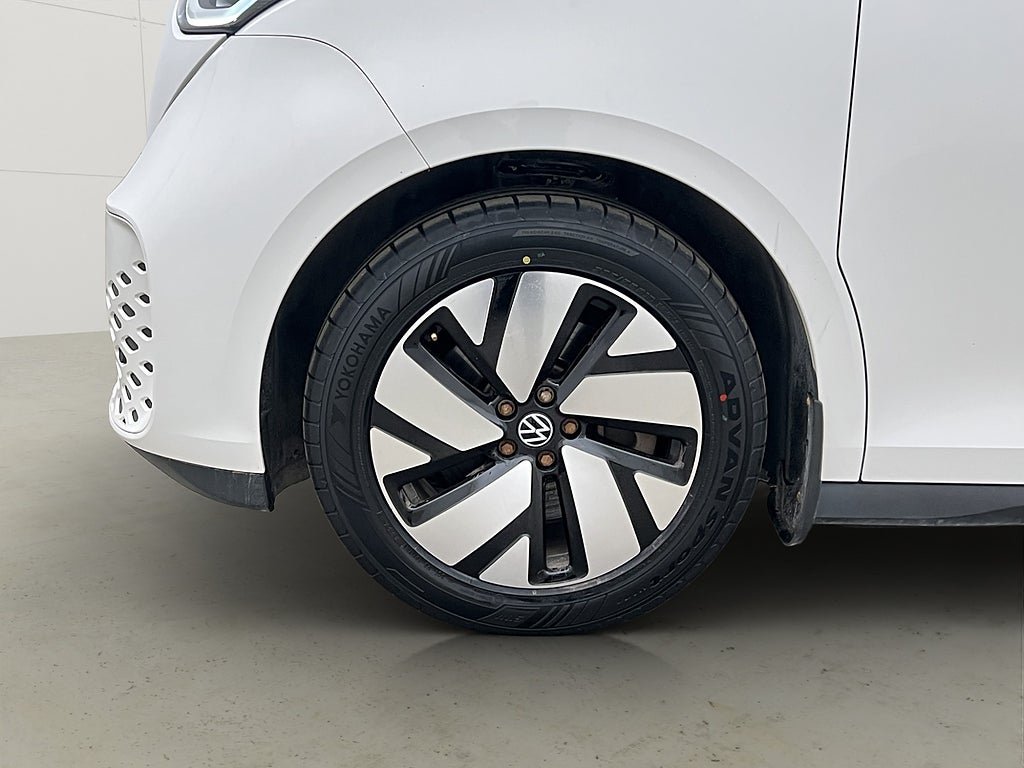 Vehicle Image 35