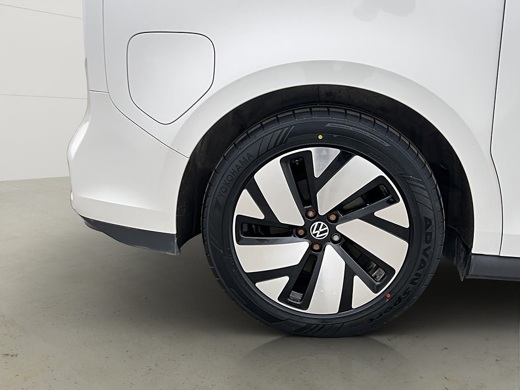 Vehicle Image 37