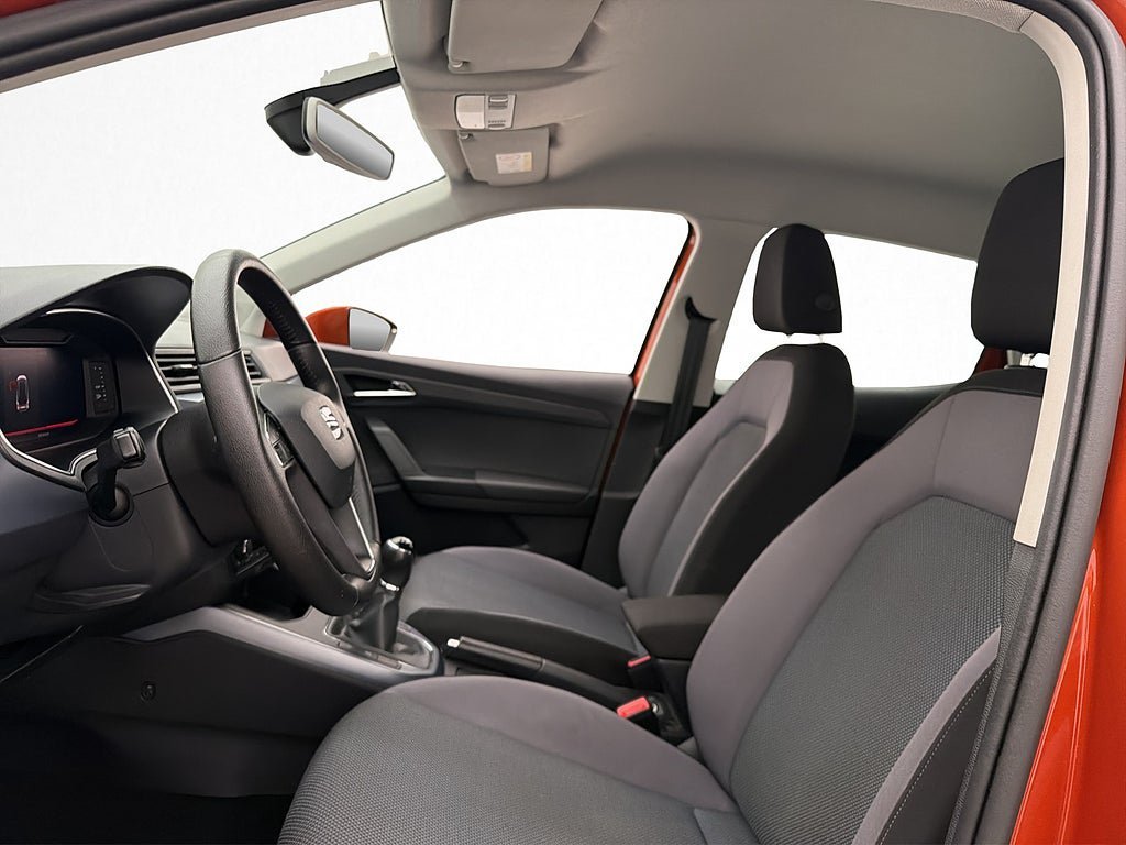 Vehicle Image 9
