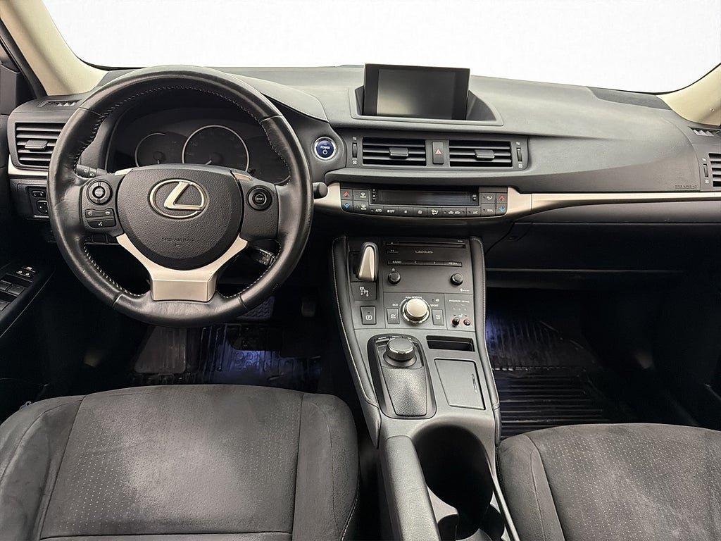 Vehicle Image 22