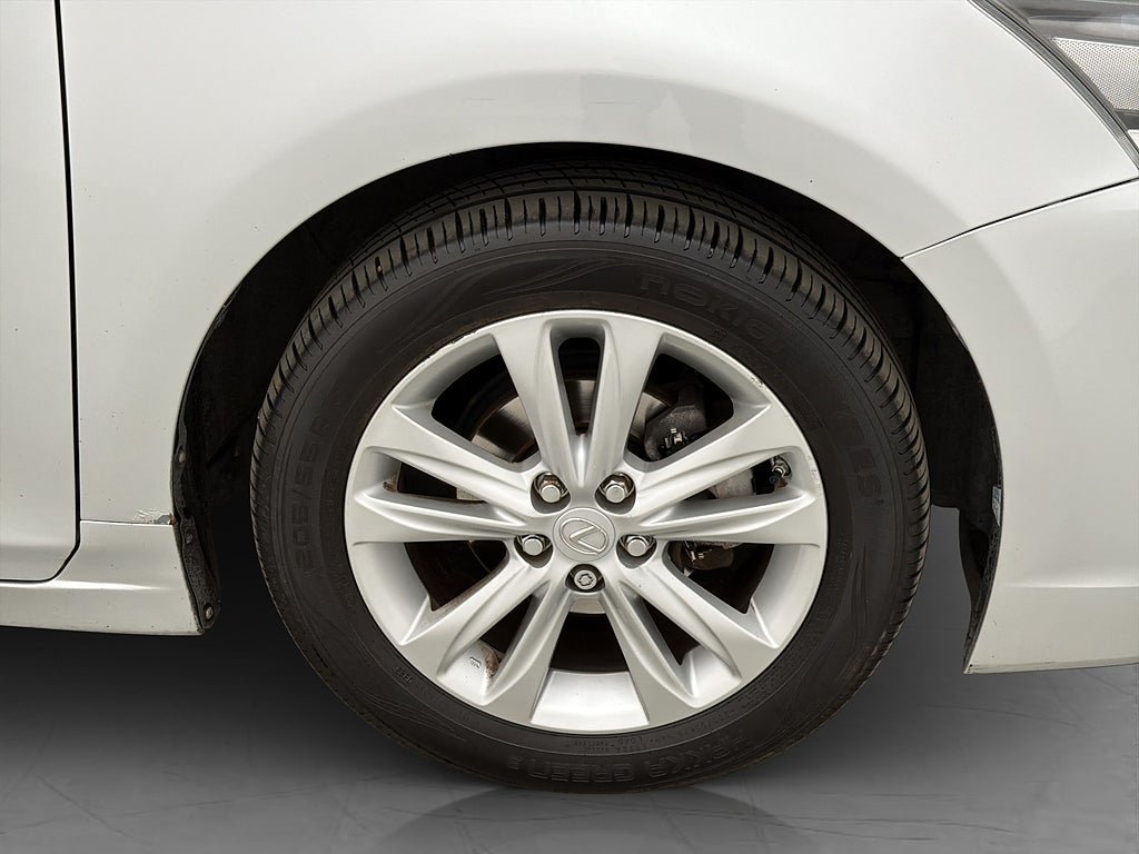 Vehicle Image 30