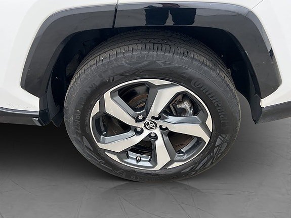 Vehicle Image 33