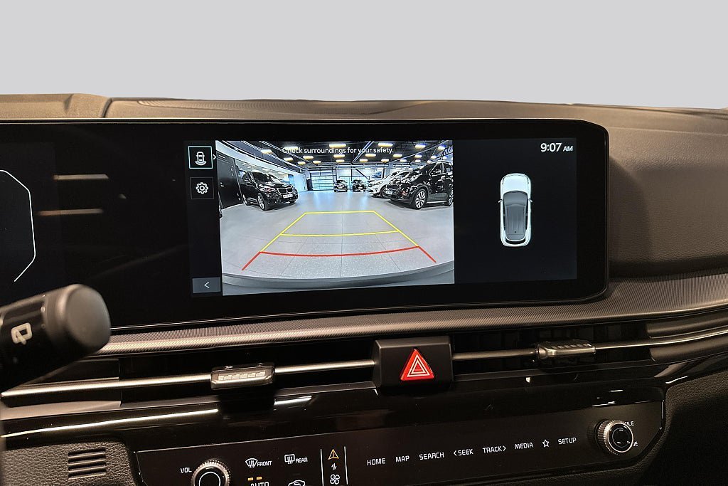Vehicle Image 17