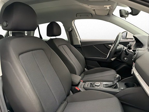 Vehicle Image 23