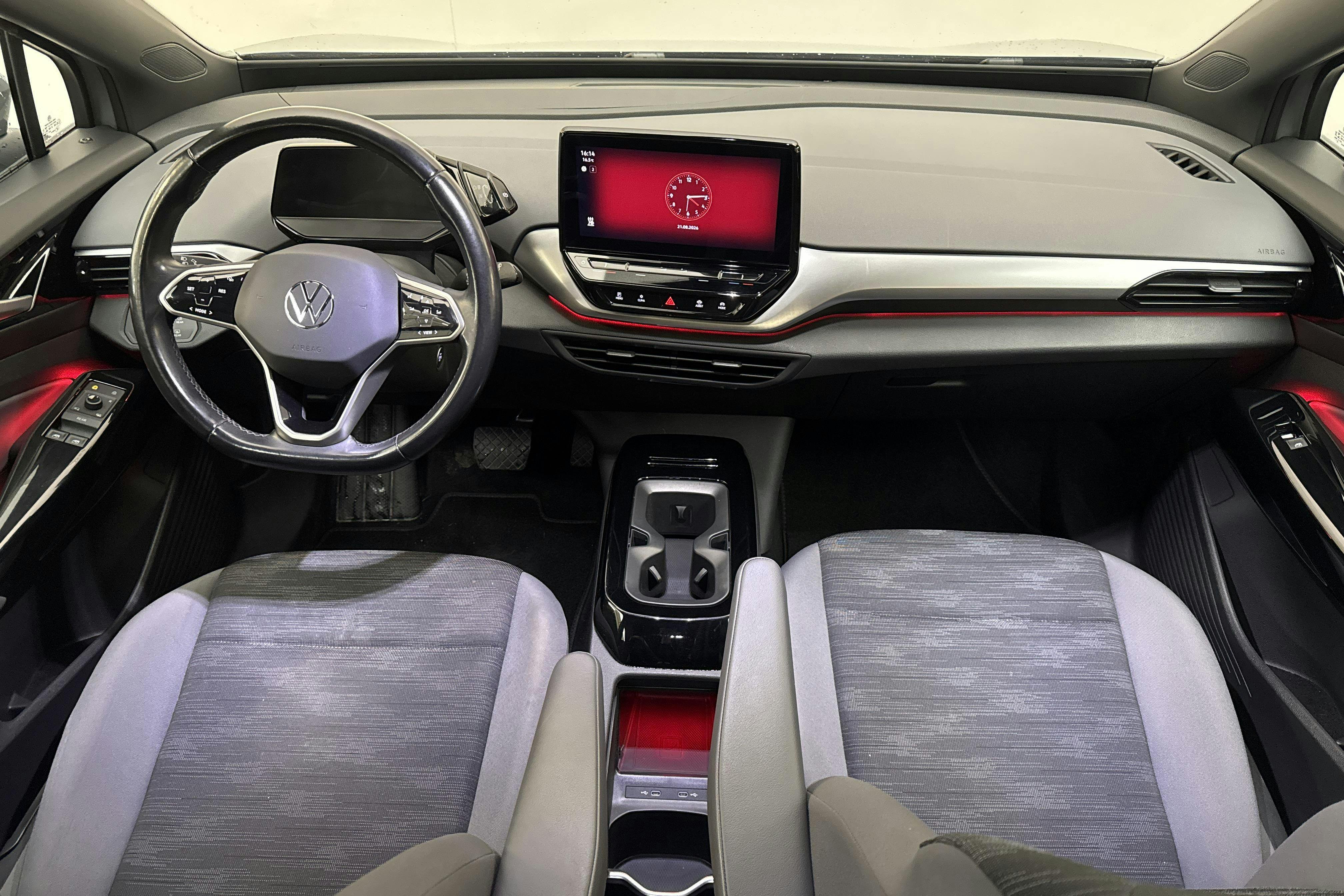 Vehicle Image 6