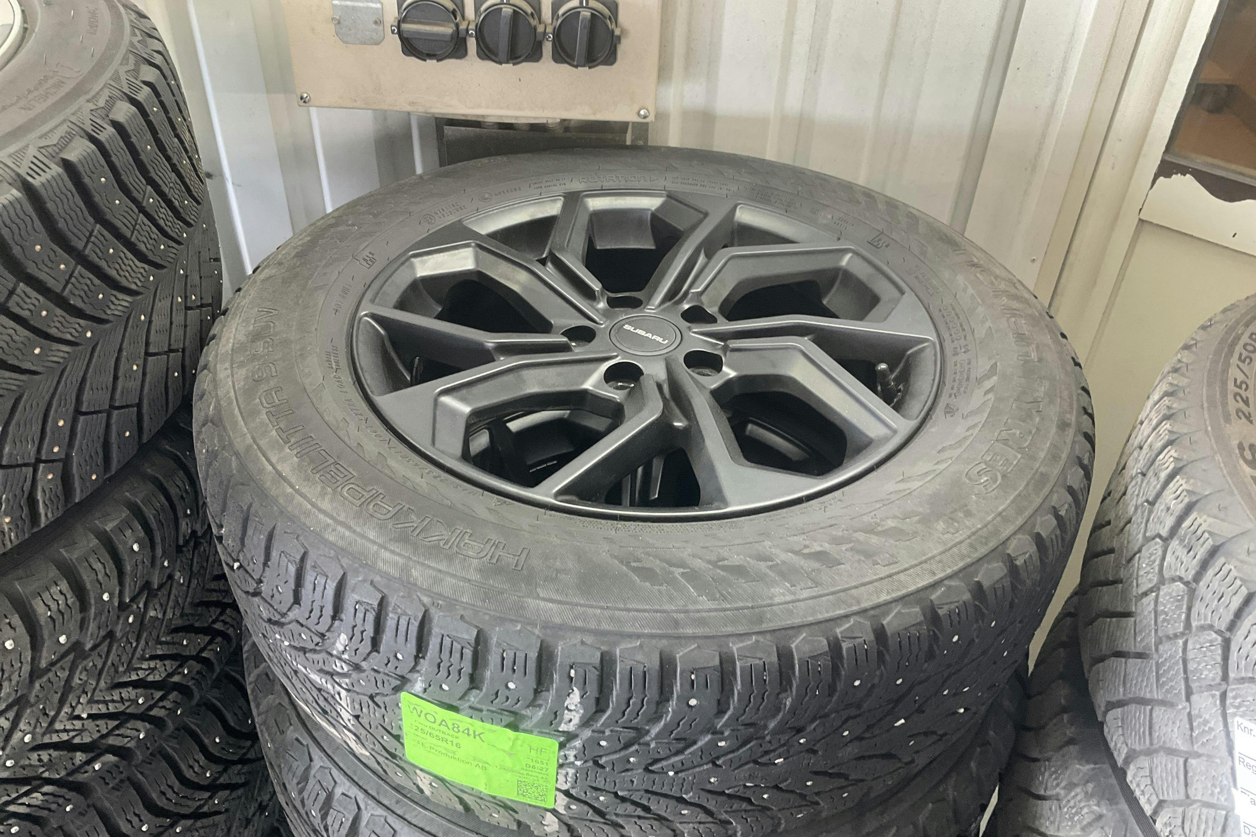 Vehicle Image 13