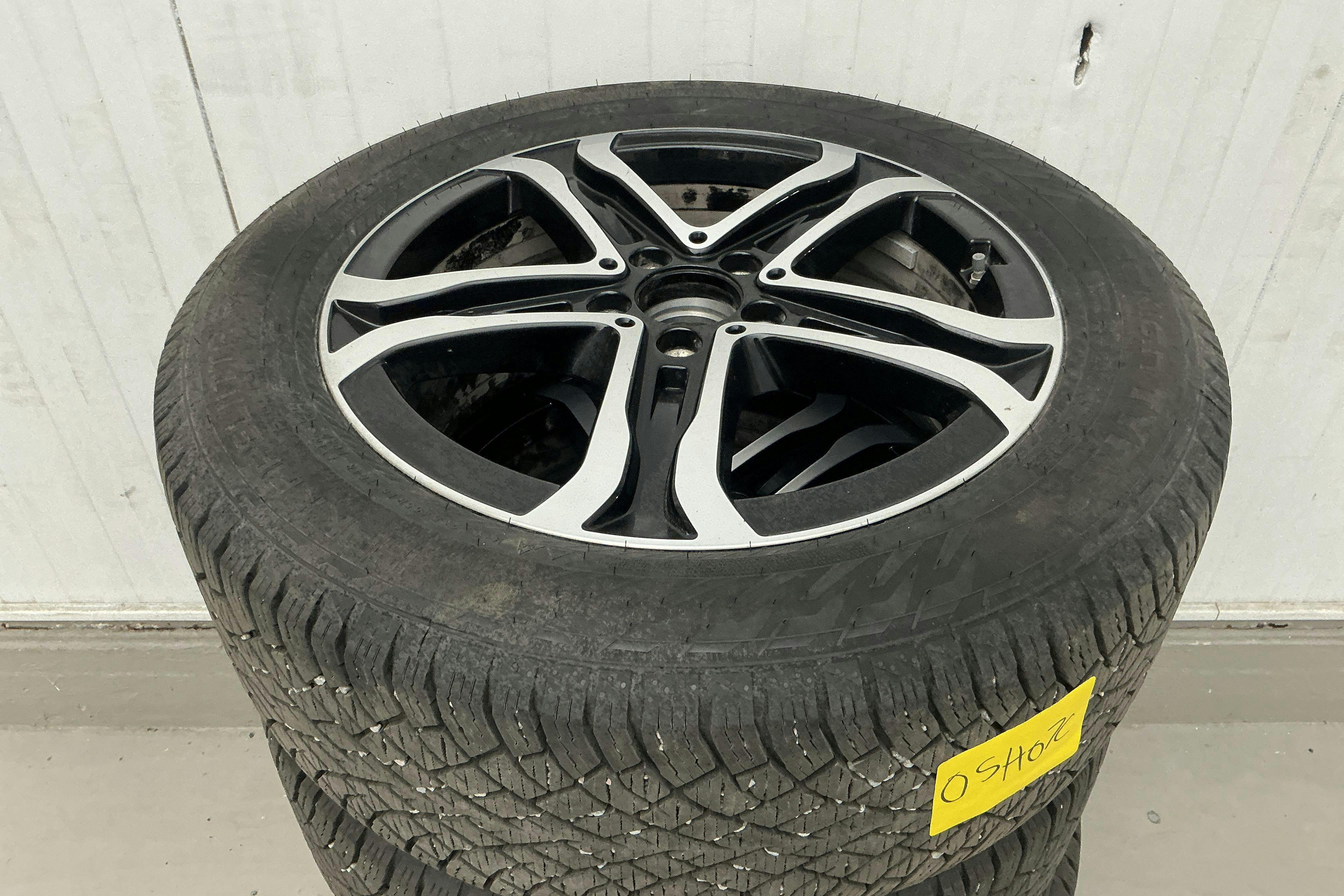Vehicle Image 18