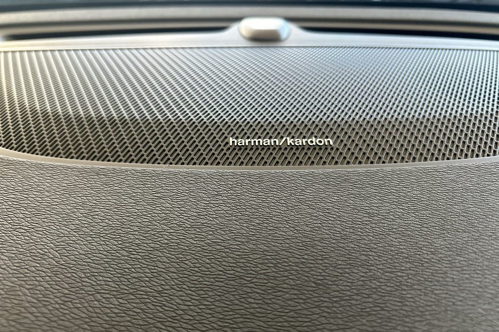 Vehicle Image 24