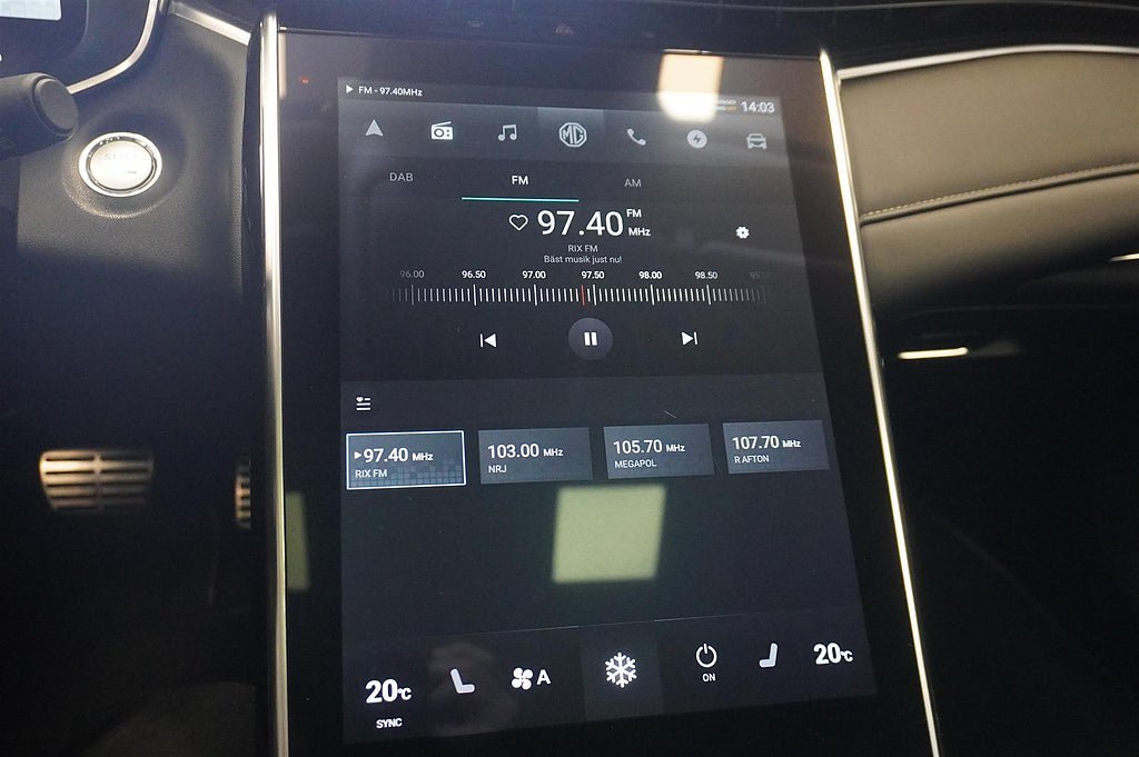 Vehicle Image 19