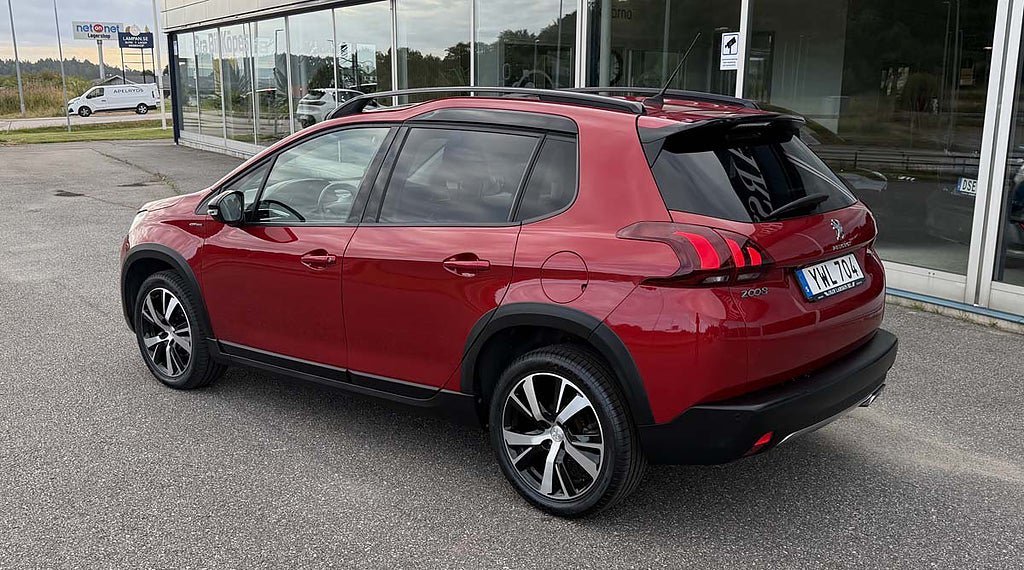 Vehicle Image 5