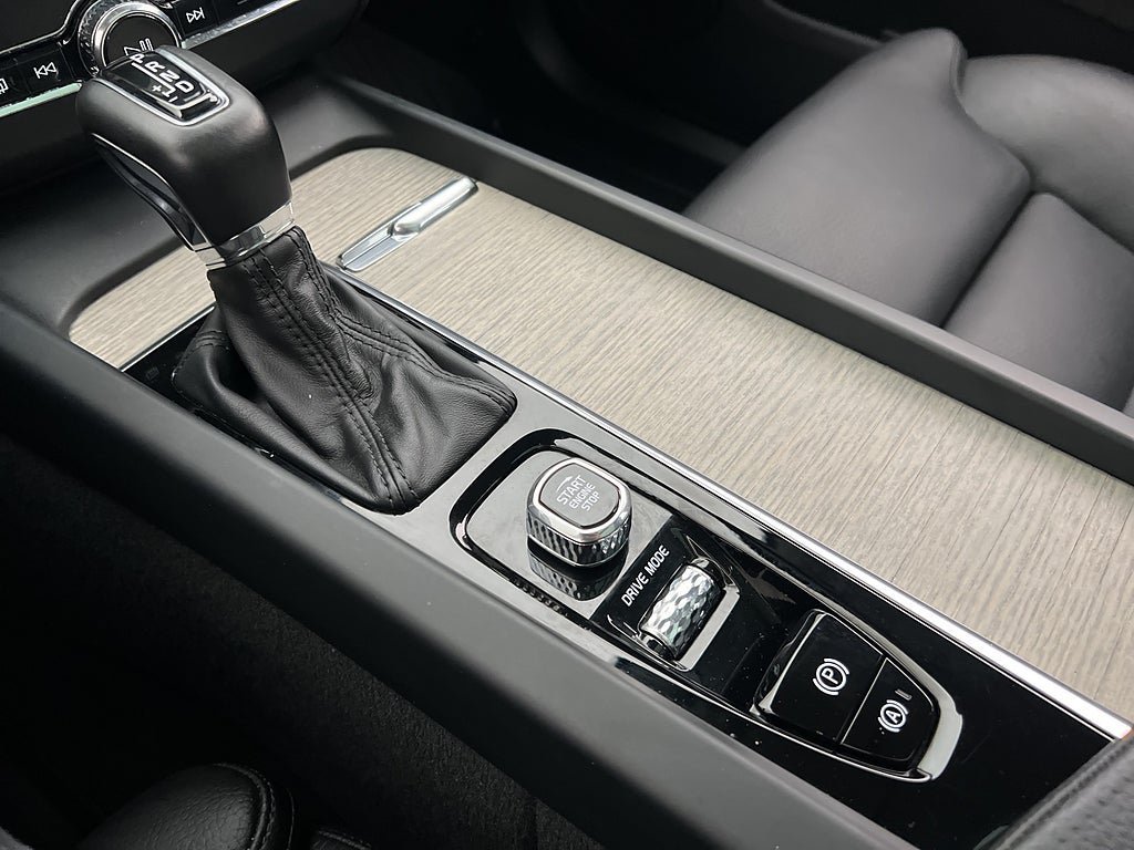 Vehicle Image 27