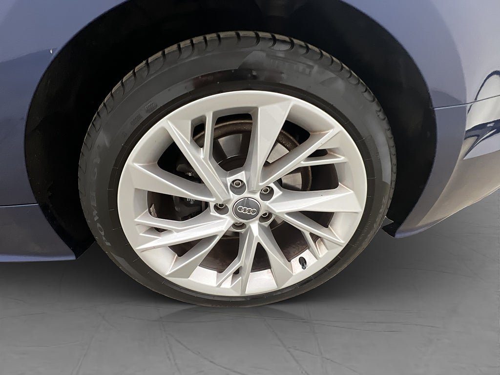 Vehicle Image 36