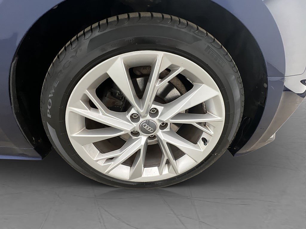 Vehicle Image 38