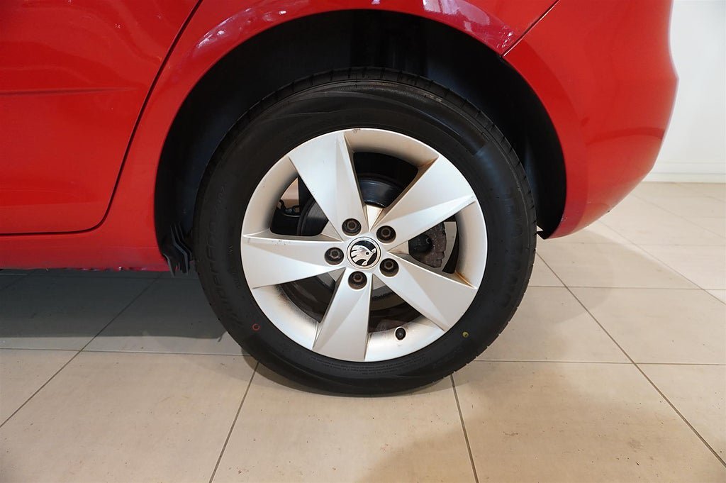 Vehicle Image 7