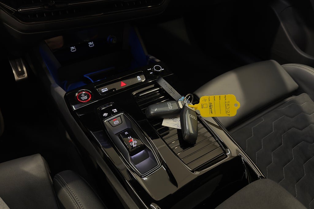 Vehicle Image 23