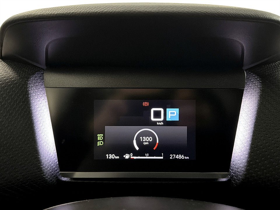 Vehicle Image 9