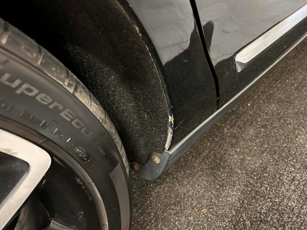 Vehicle Image 17