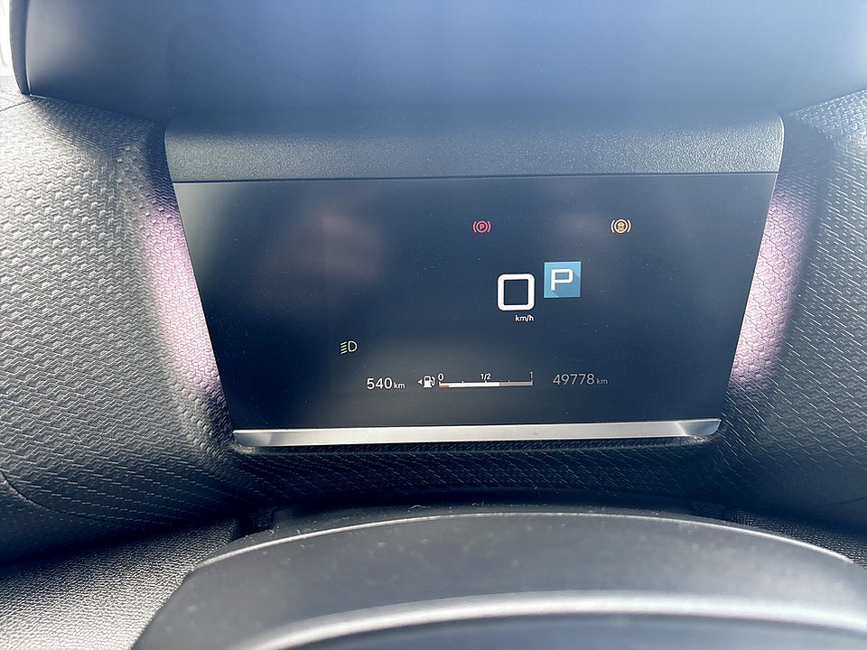 Vehicle Image 8