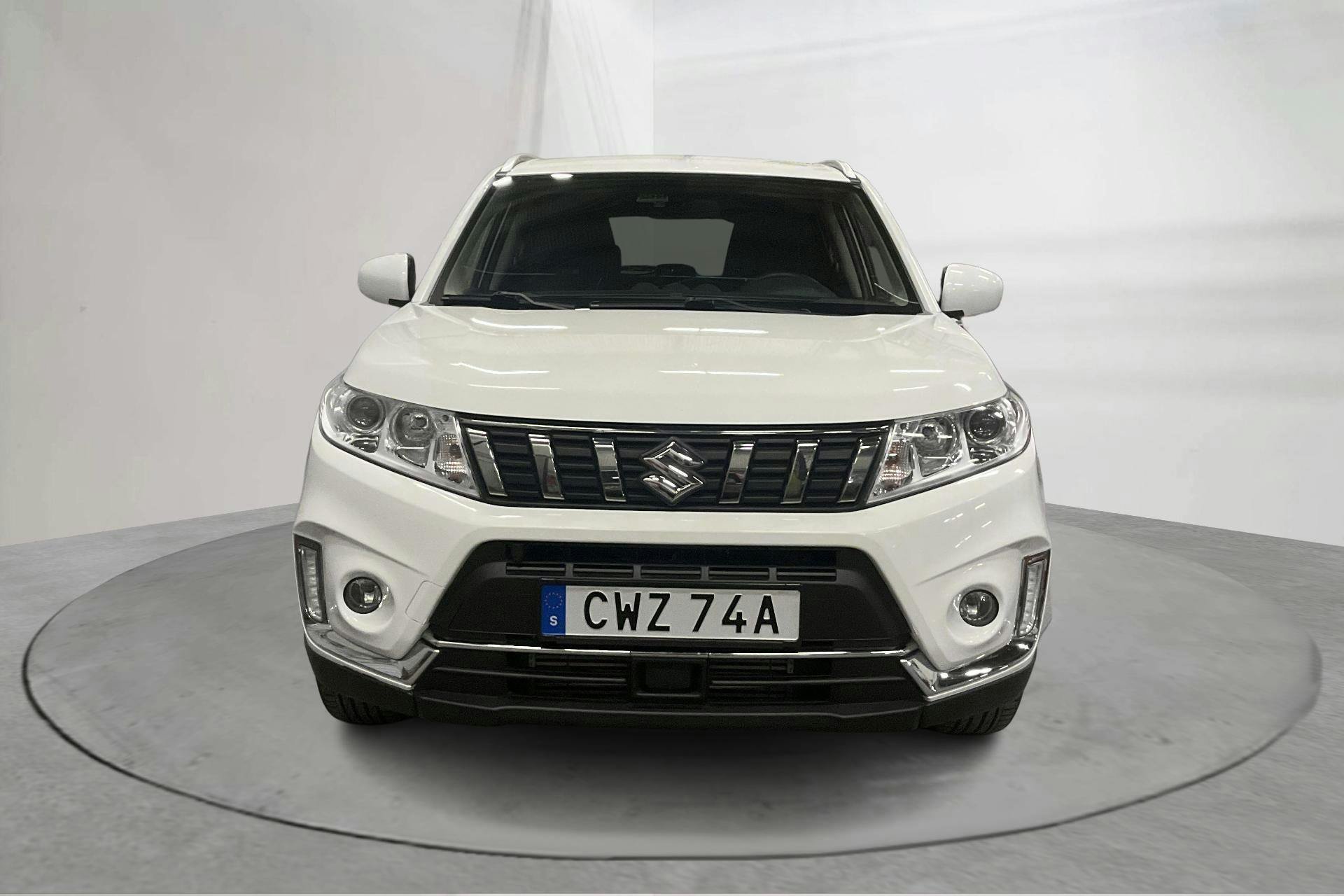 Vehicle Image 4