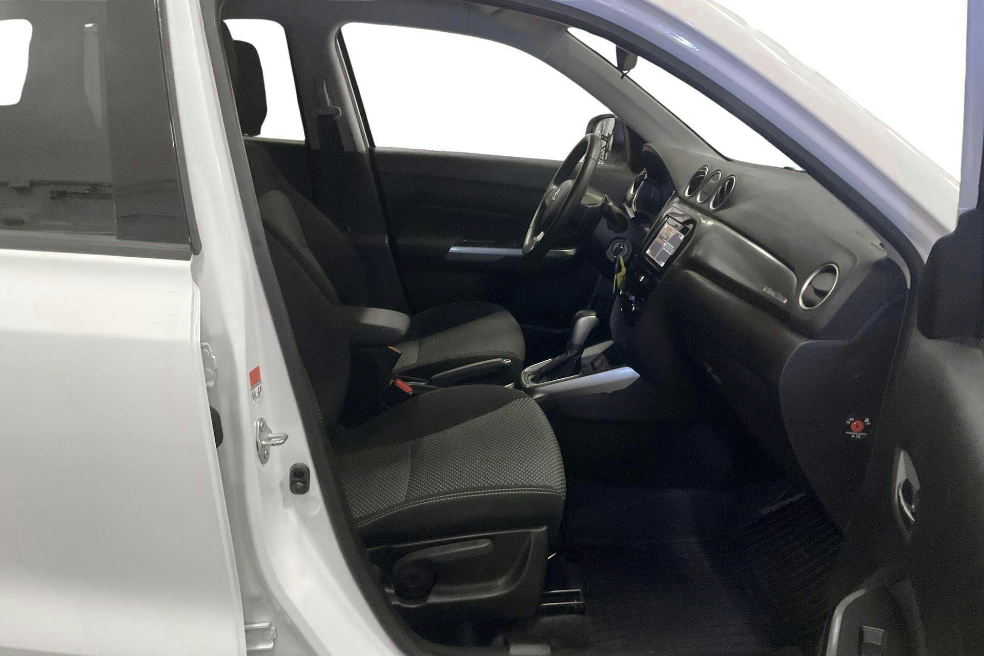 Vehicle Image 7