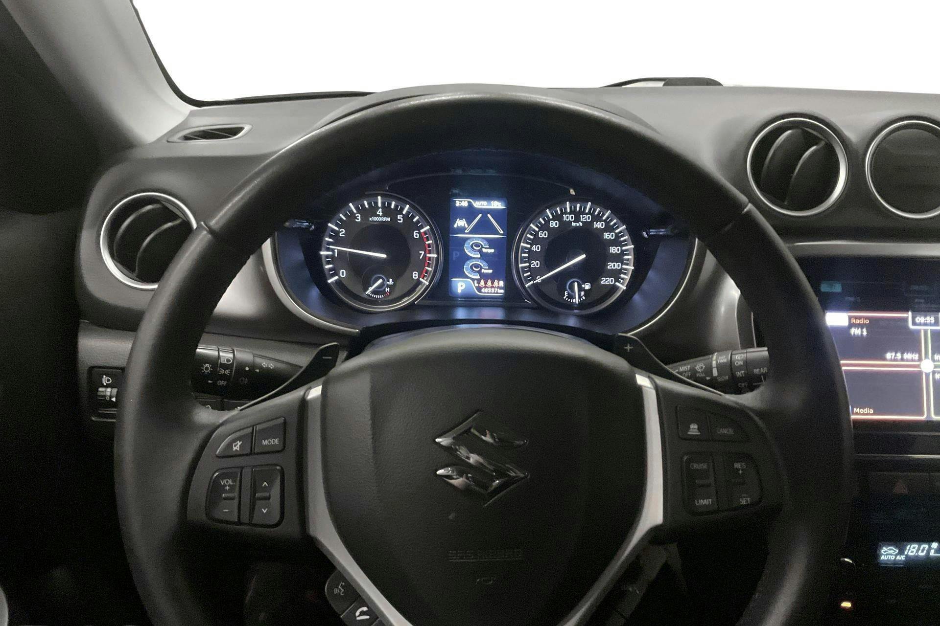 Vehicle Image 10